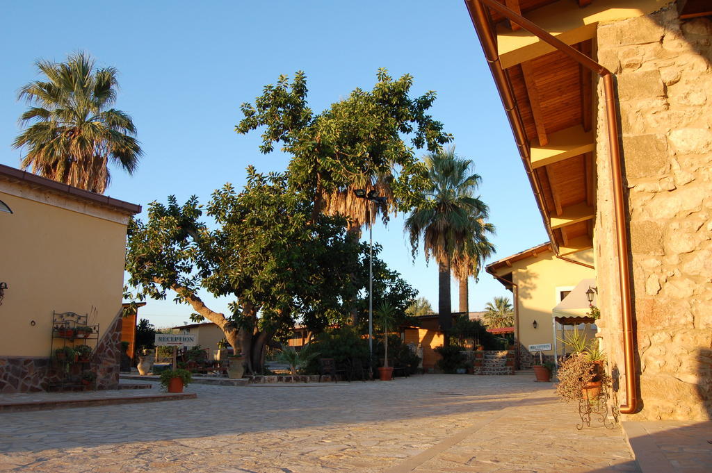 Il Giardino Del Sole Villa Аньоне Бани Екстериор снимка