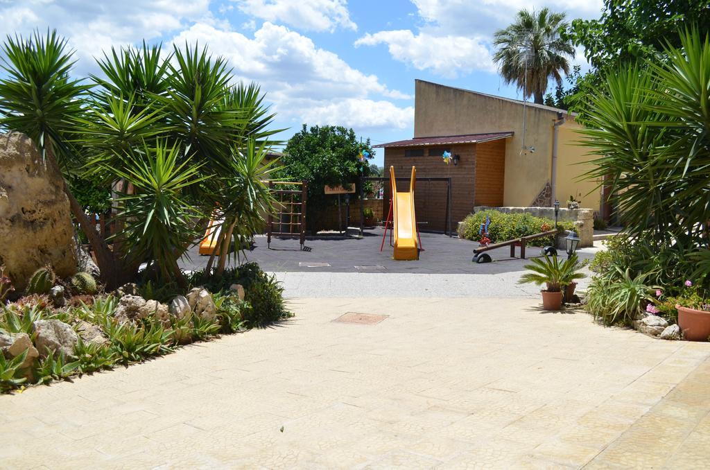 Il Giardino Del Sole Villa Аньоне Бани Екстериор снимка