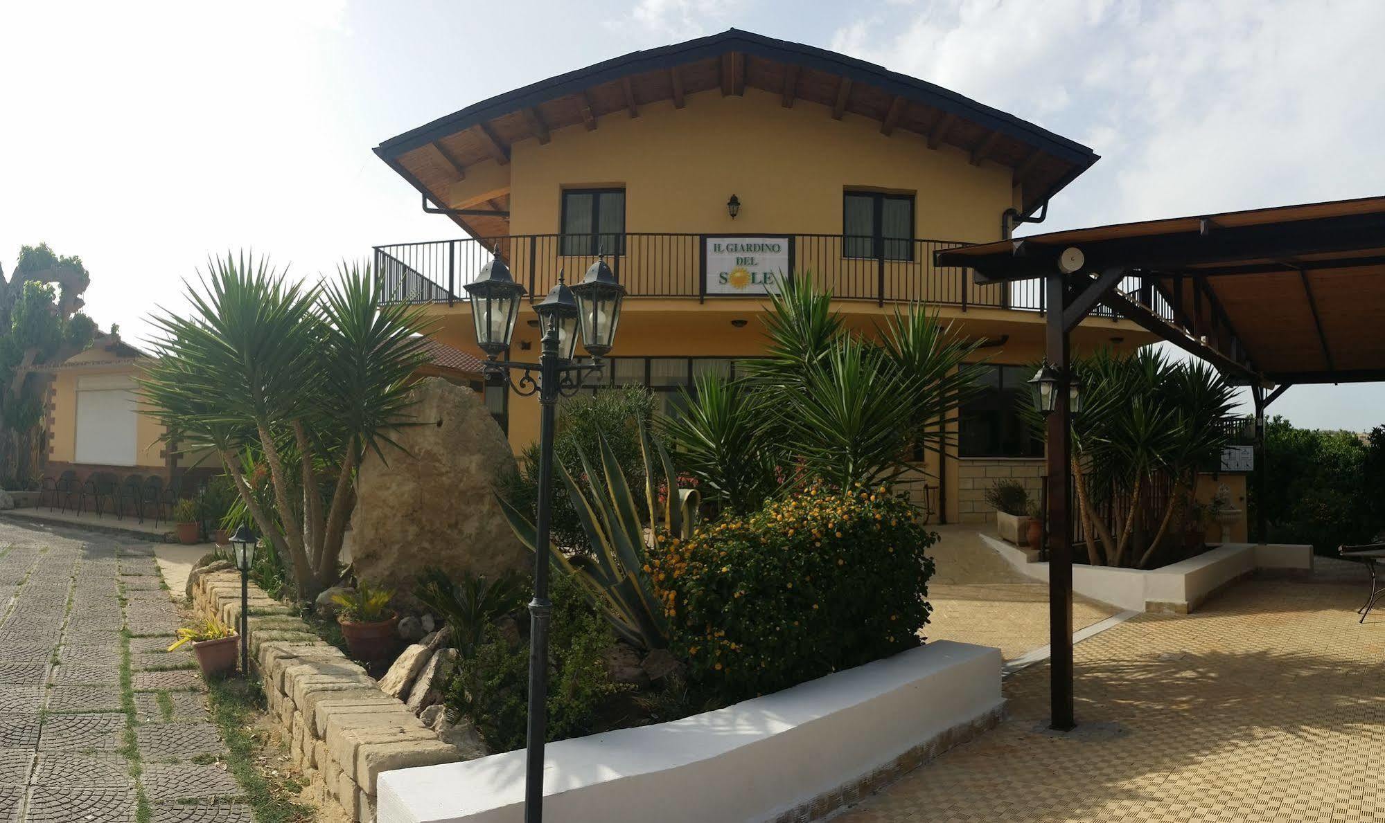 Il Giardino Del Sole Villa Аньоне Бани Екстериор снимка